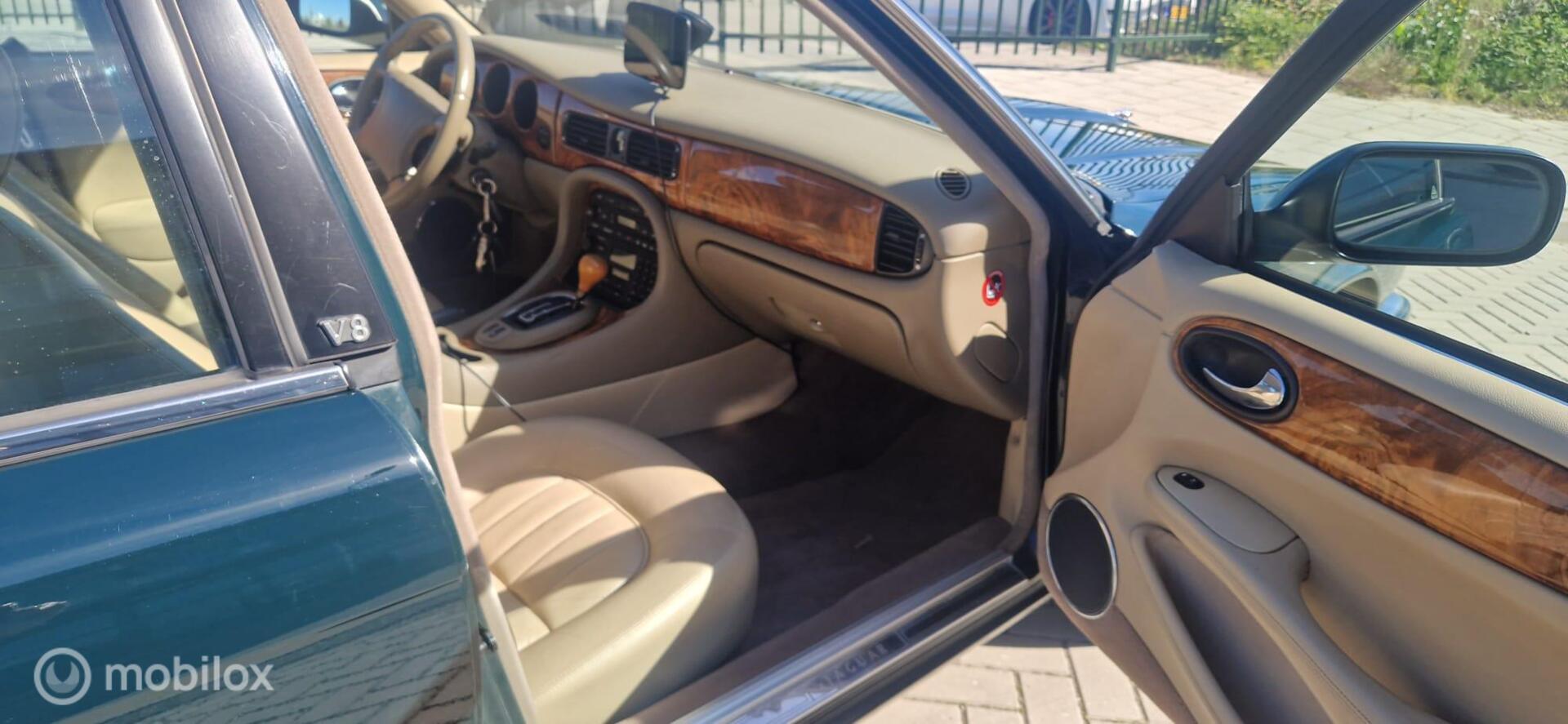 Foto van Jaguar Jaguar (xj8) Executive