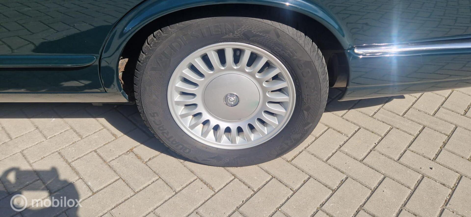 Foto van Jaguar Jaguar (xj8) Executive