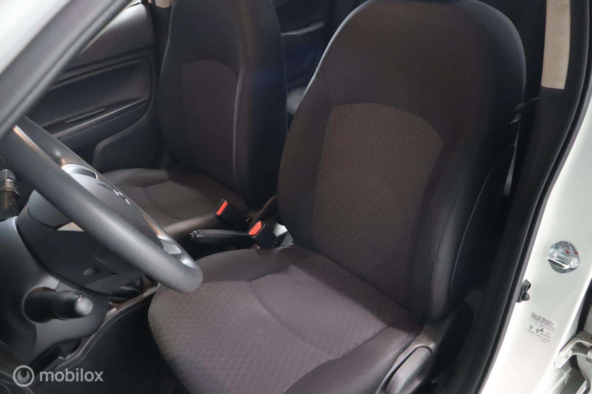 Foto van Mitsubishi Mitsubishi Space Star