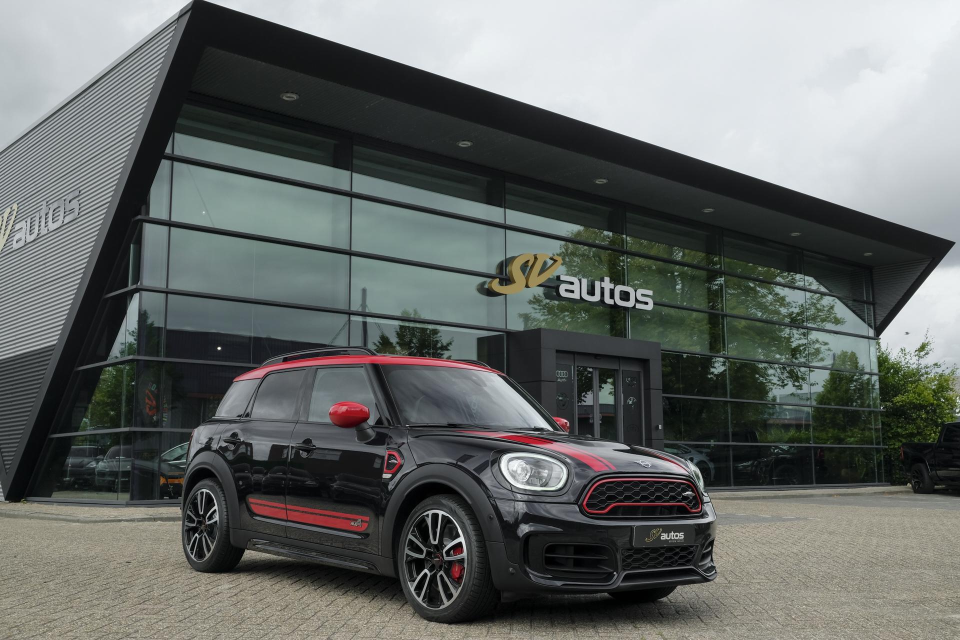 Mini Countryman JCW All4 2.0 John Cooper Works ALL4 | Pano | H&K | ACC | Head Up | 19 inch | NL Auto | 2019 - voorkant