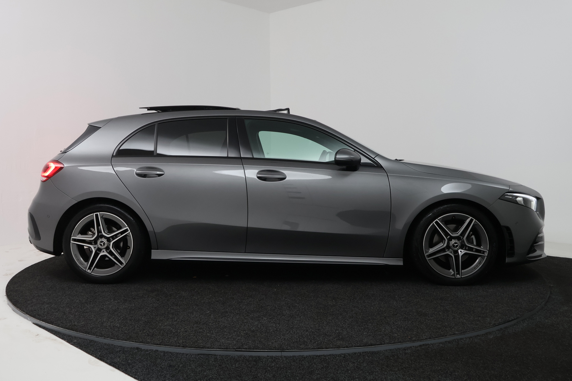 Foto van Mercedes-Benz A 180