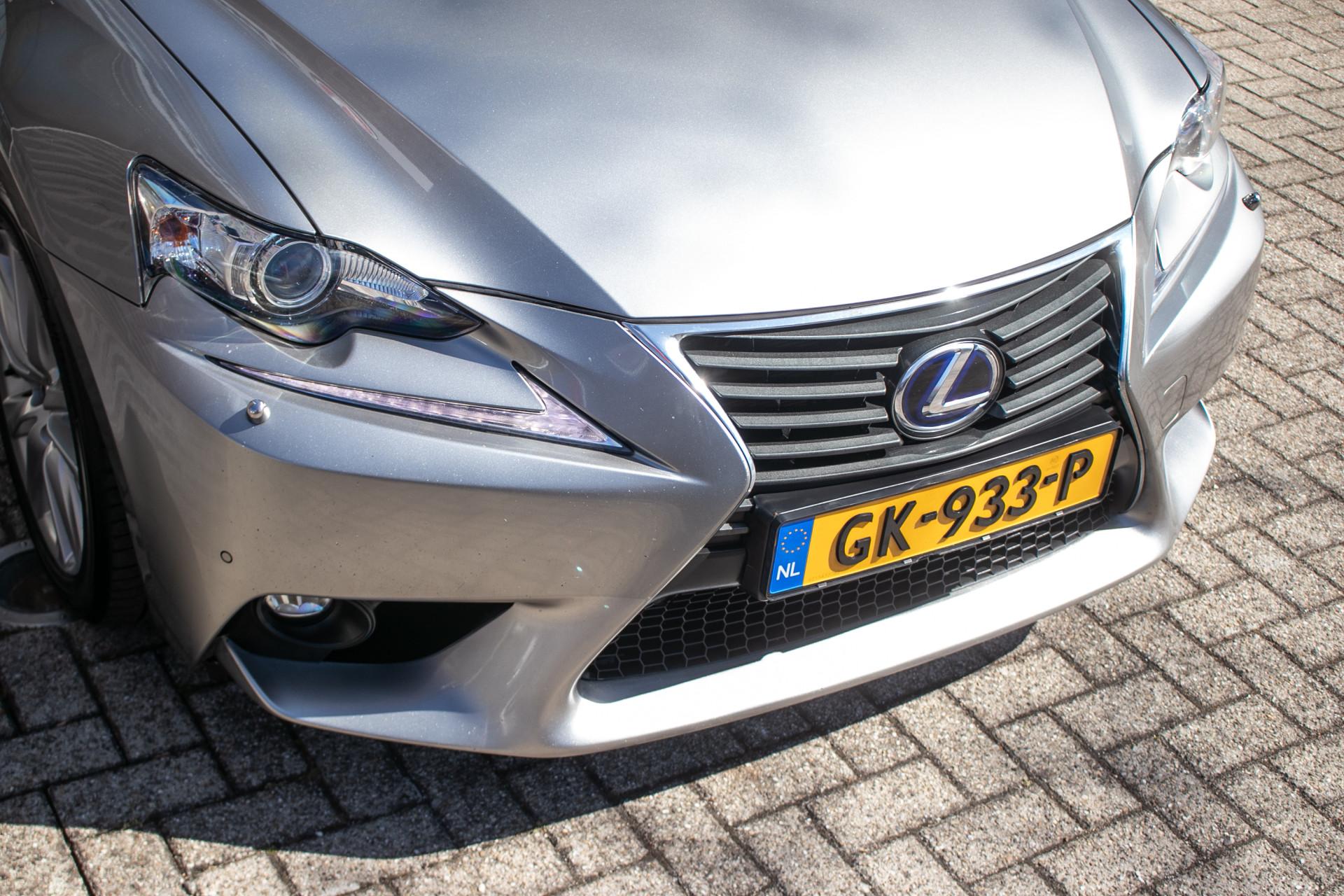Foto van Lexus Lexus Is300h