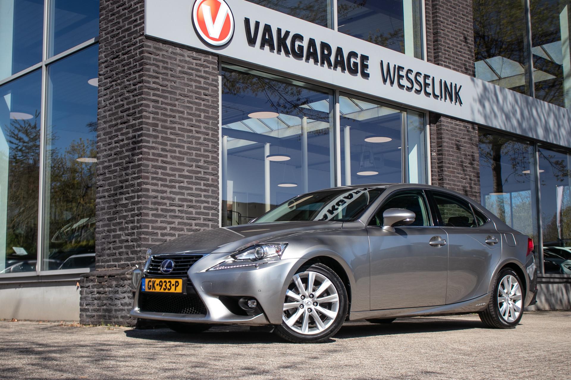 Foto van Lexus Lexus Is300h