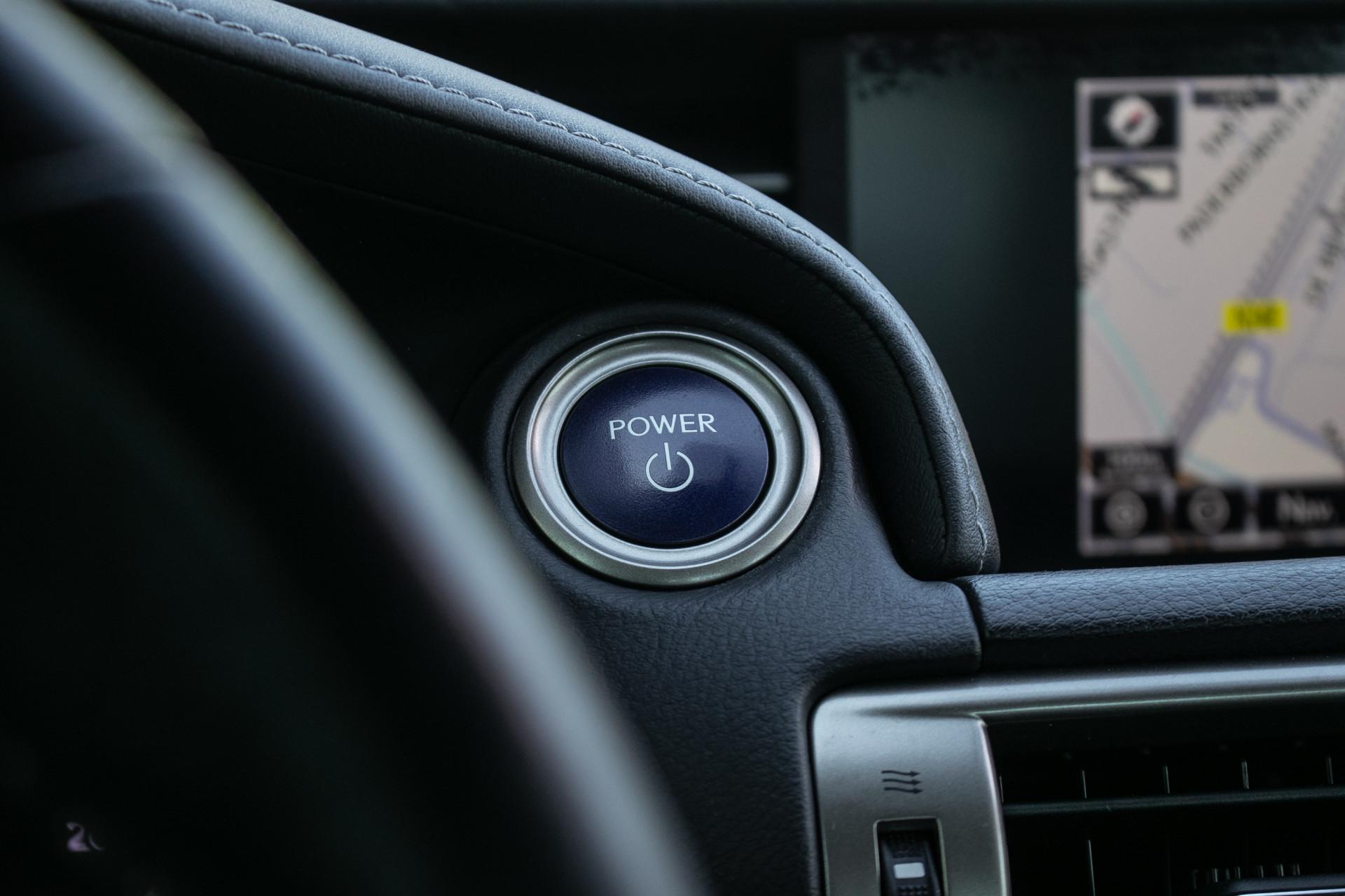 Foto van Lexus Lexus Is300h