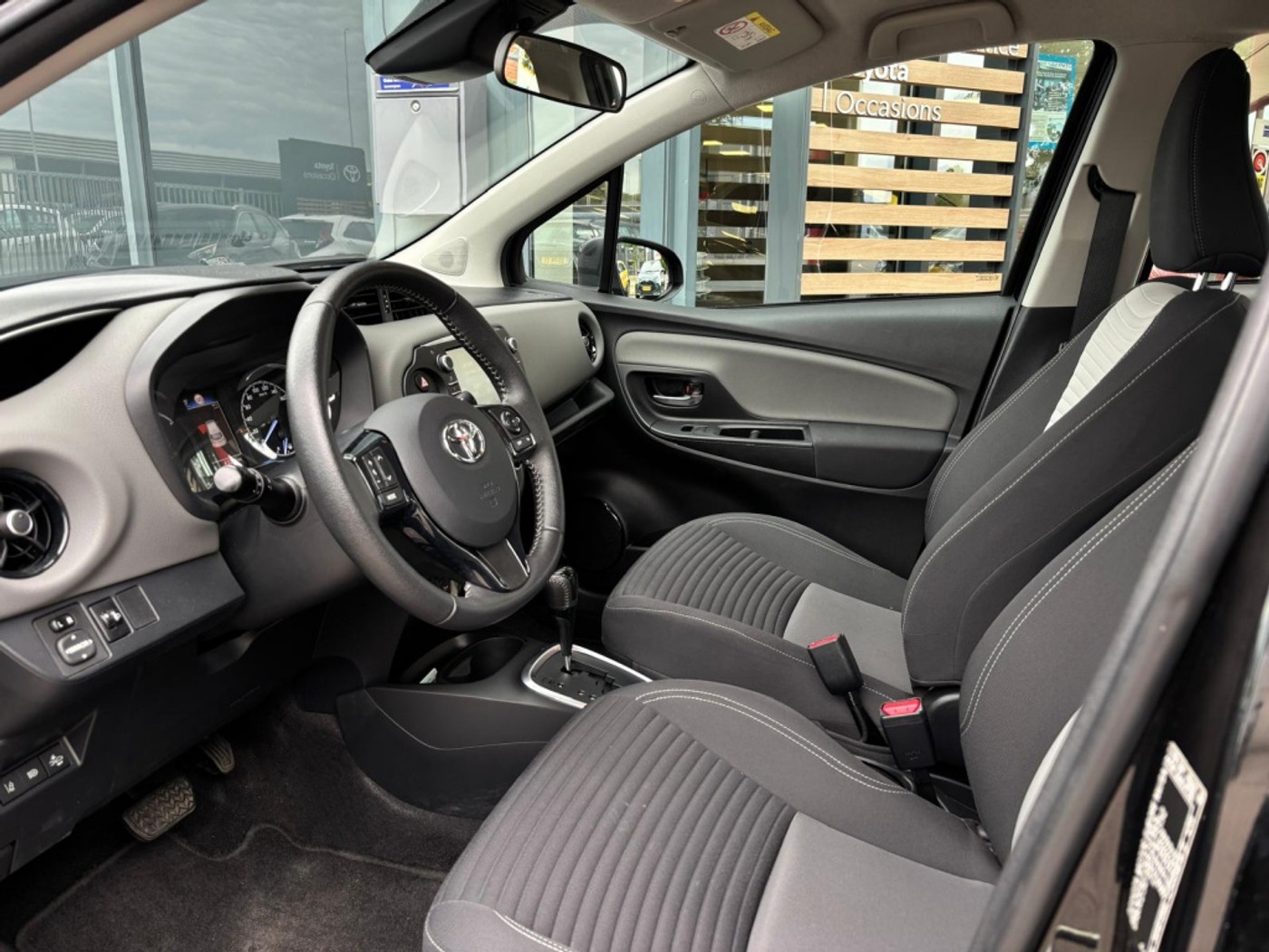 Foto van Toyota Toyota Yaris Hybrid