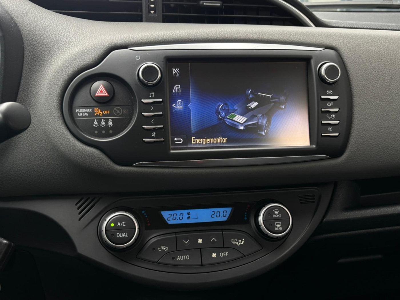 Foto van Toyota Toyota Yaris Hybrid