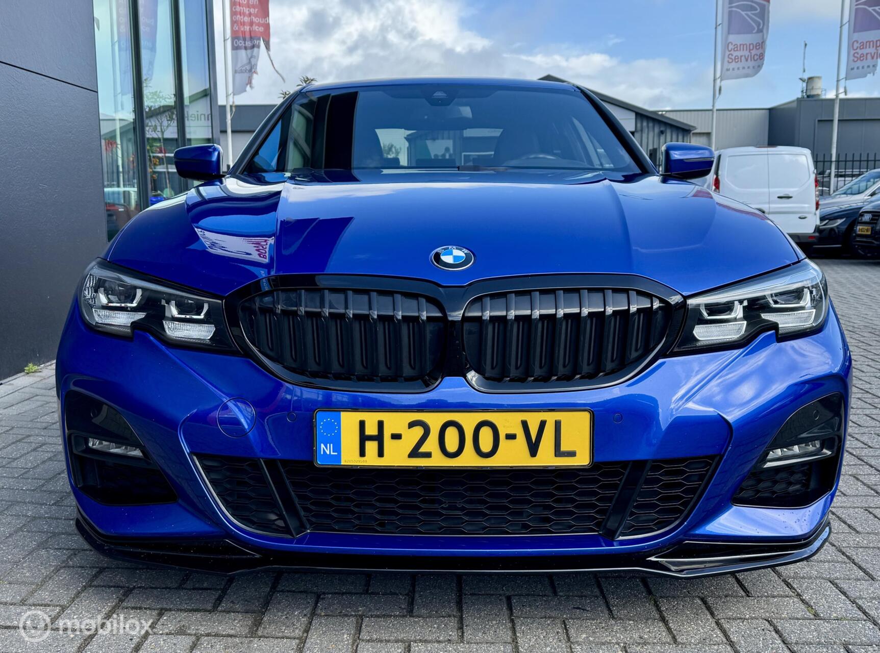 Foto van BMW 330i