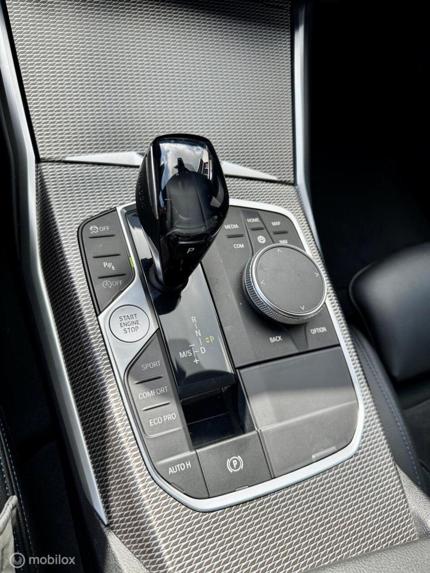 Foto van BMW 330i