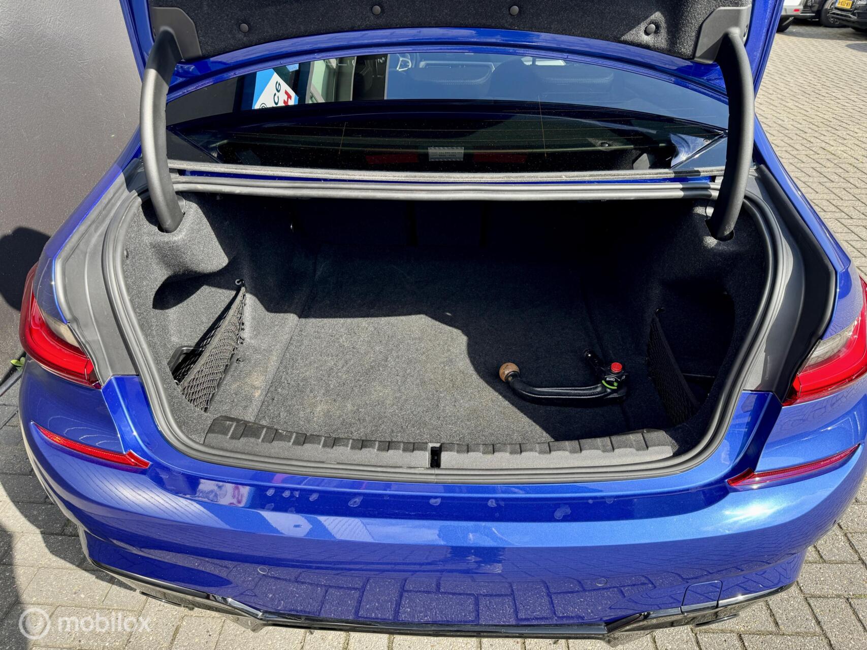 Foto van BMW 330i