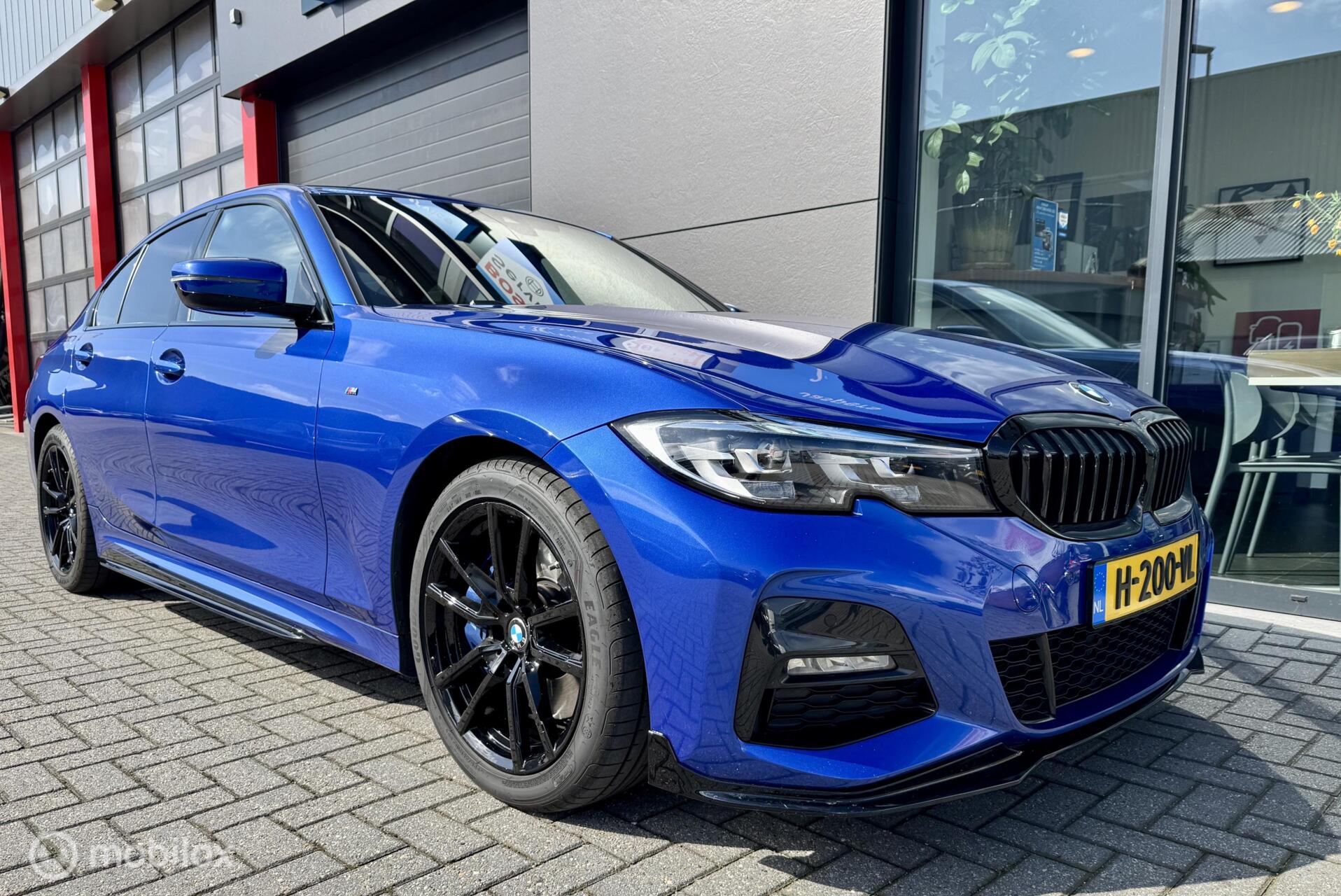 Foto van BMW 330i
