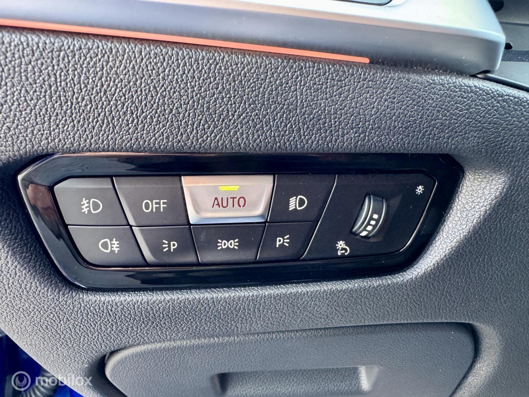Foto van BMW 330i