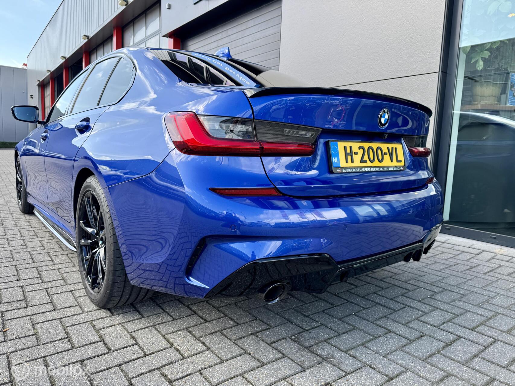 Foto van BMW 330i