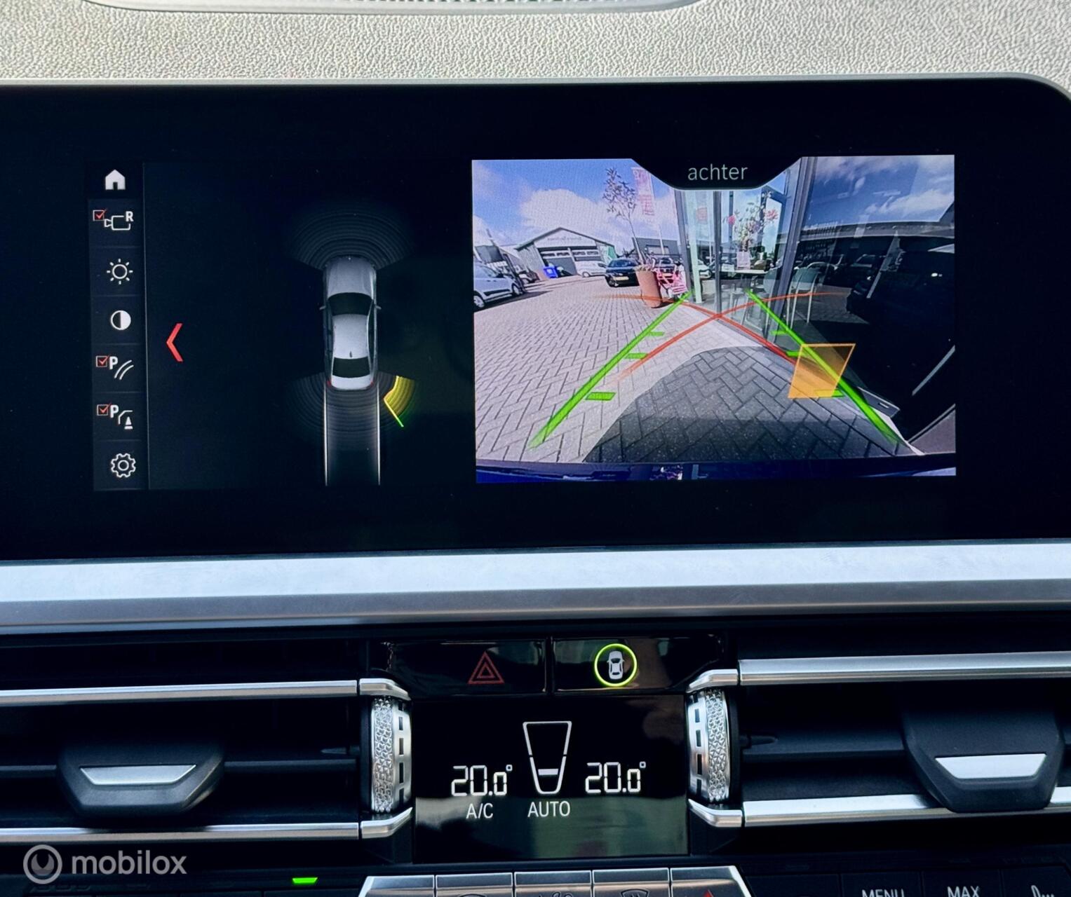 Foto van BMW 330i