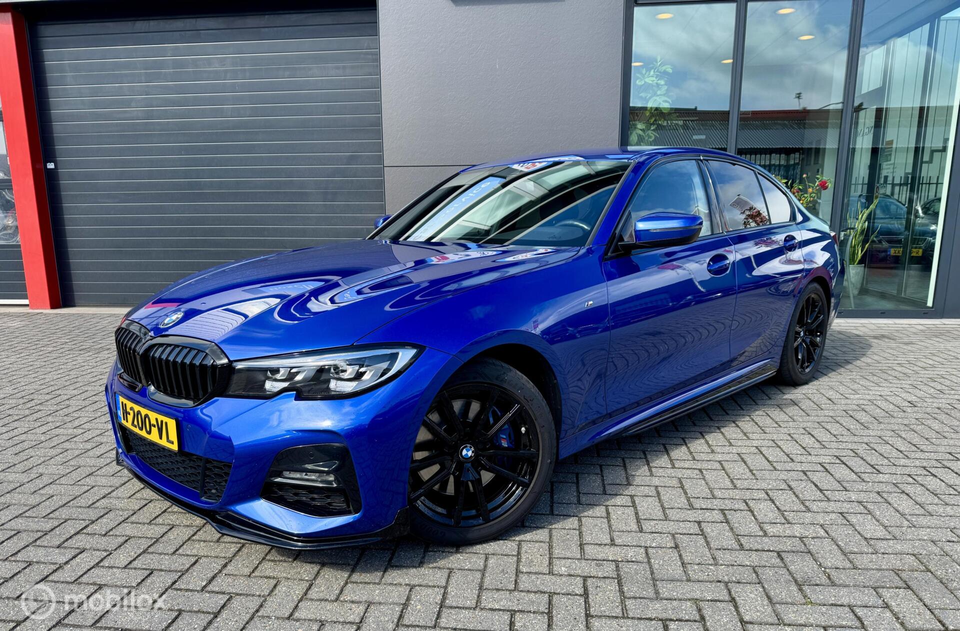 Foto van BMW 330i