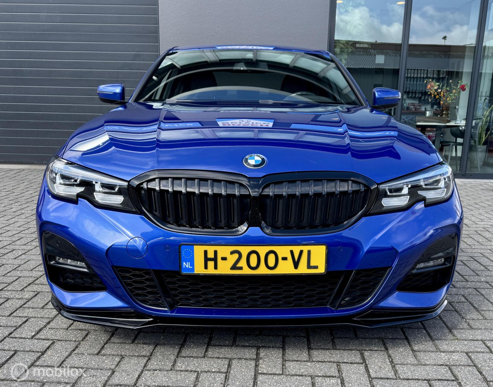 Foto van BMW 330i