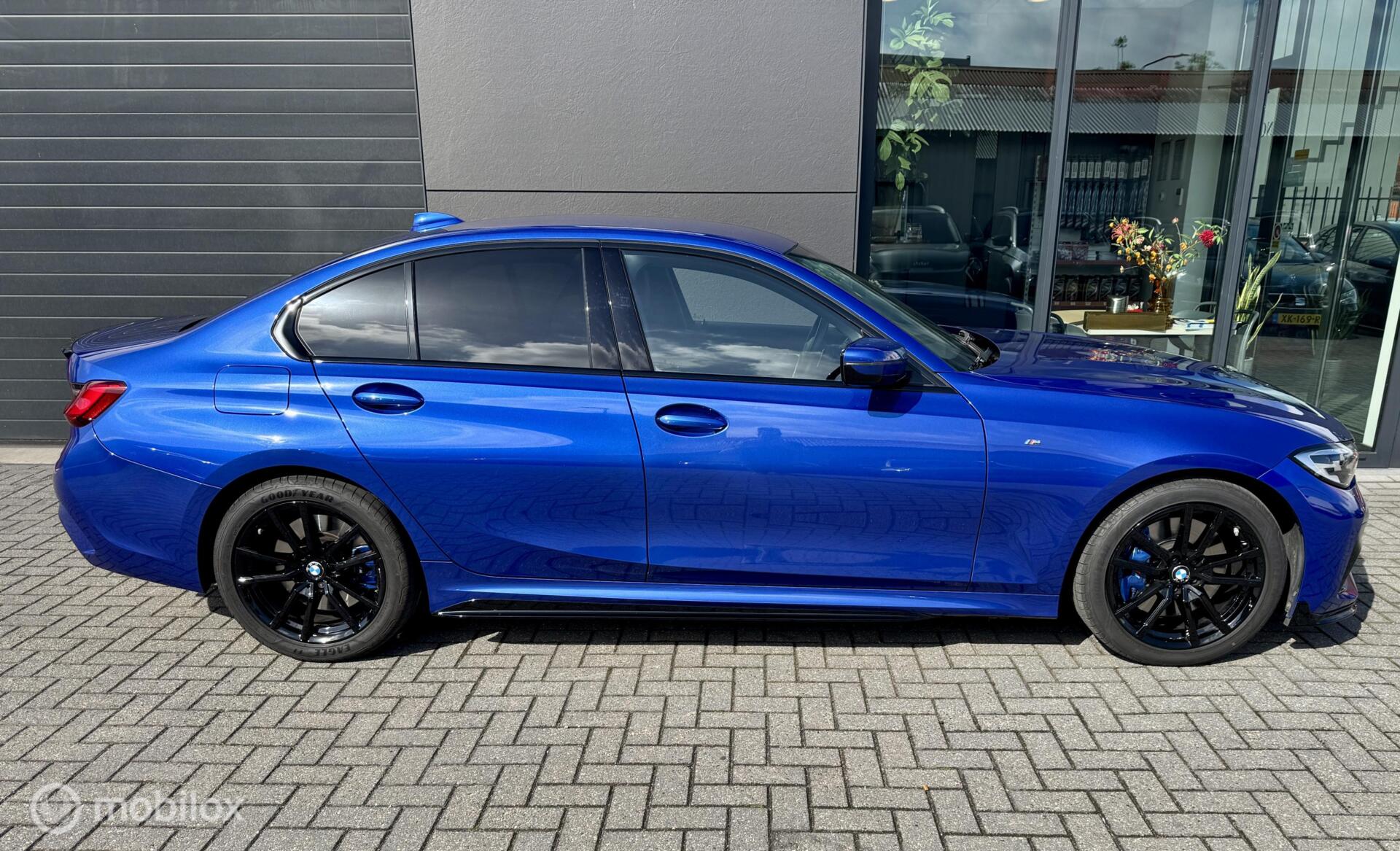 Foto van BMW 330i