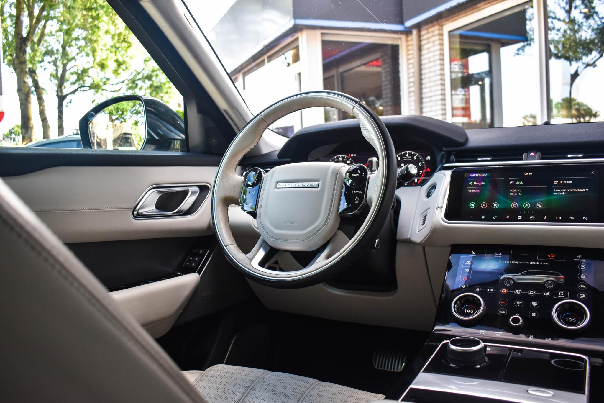 Foto van Land Rover Range Rover Velar