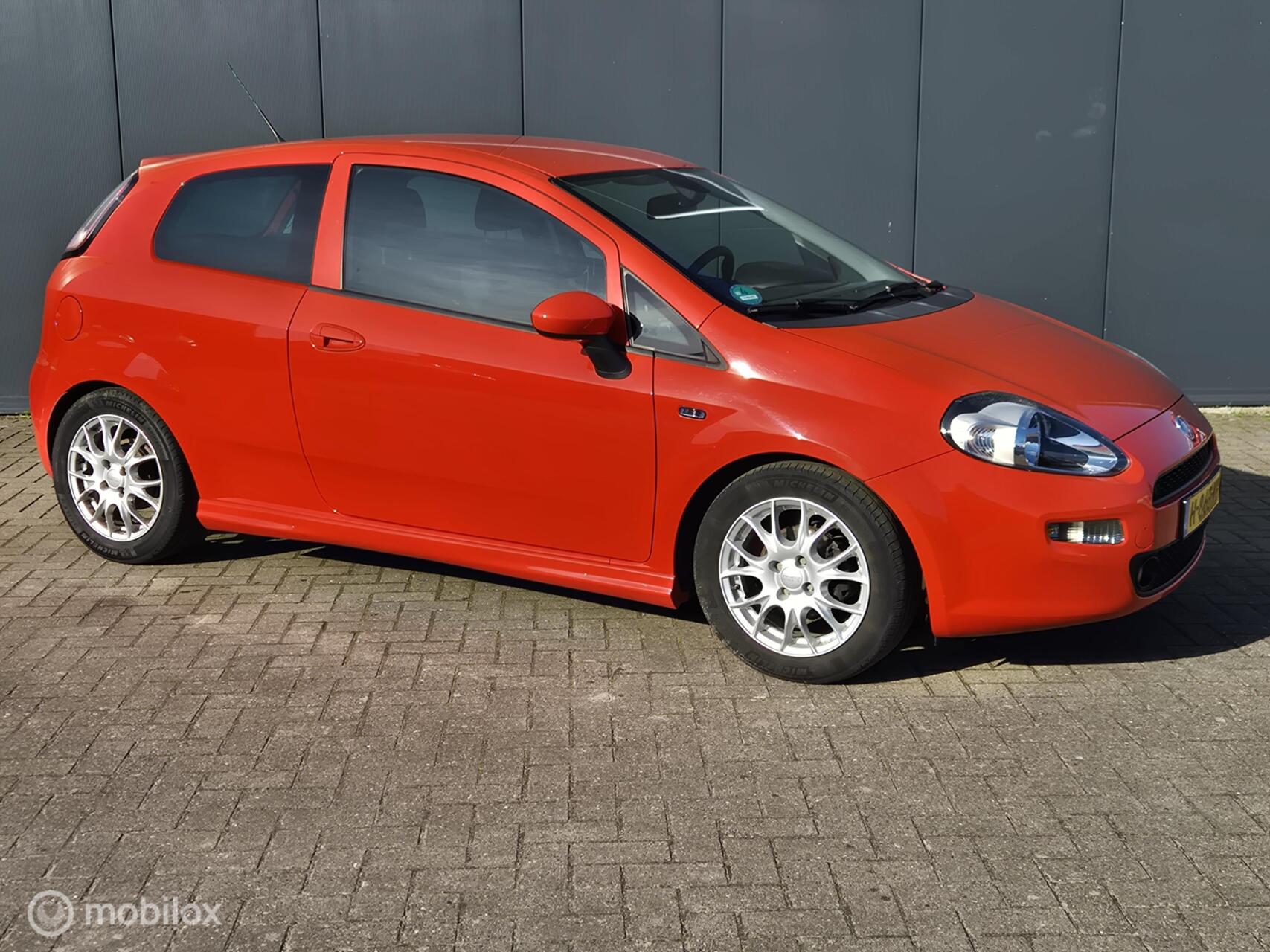 Fiat Fiat Punto 1.2 Street|Verlaagd|APK 4-2027 2014 - voorkant