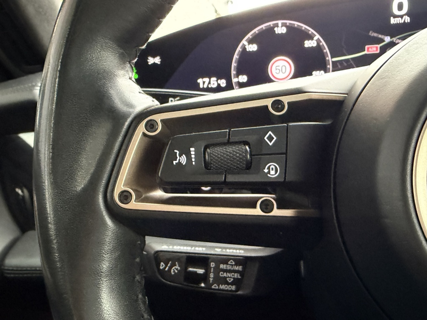 Foto van Porsche Taycan Turbo