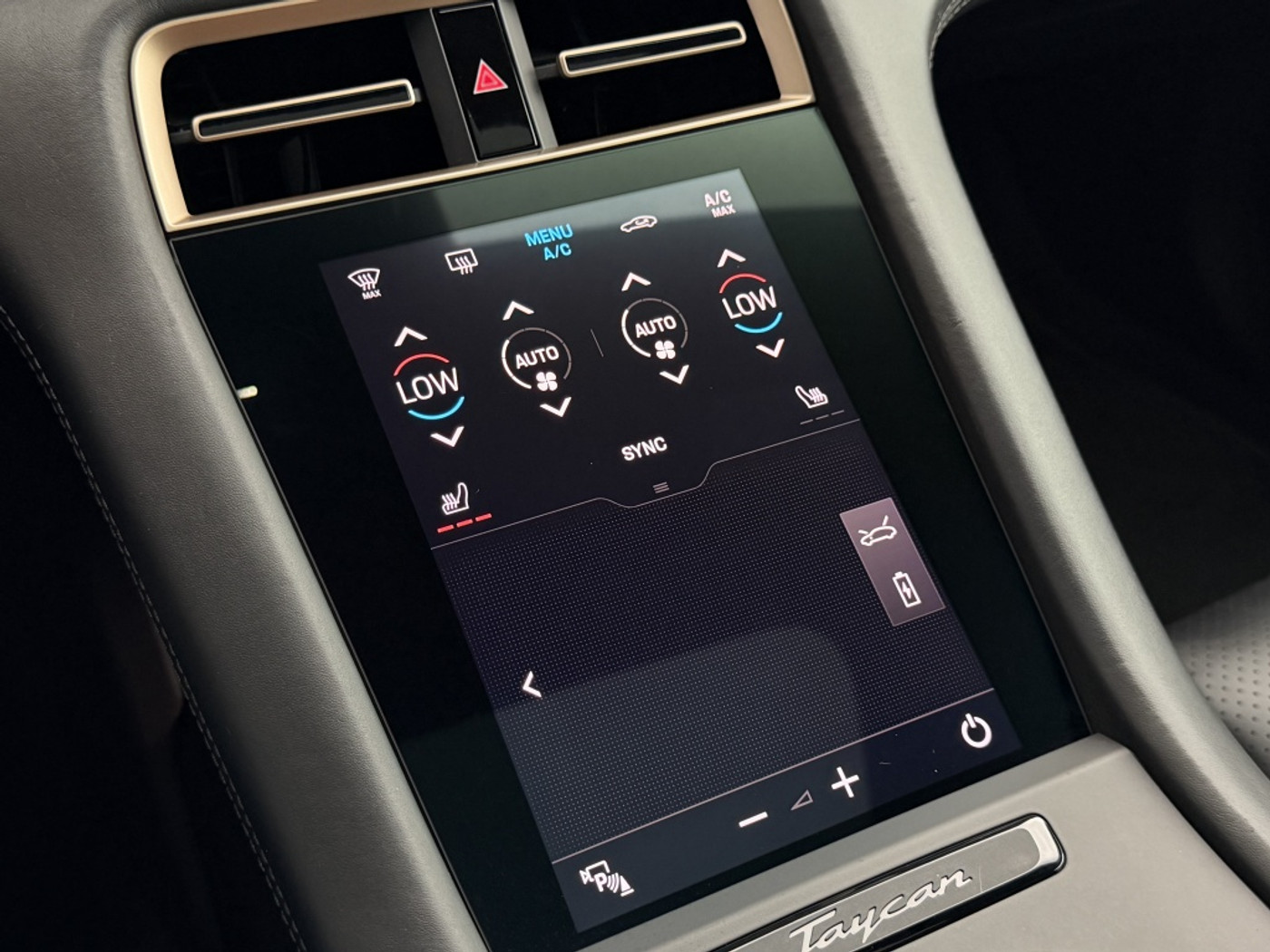 Foto van Porsche Taycan Turbo
