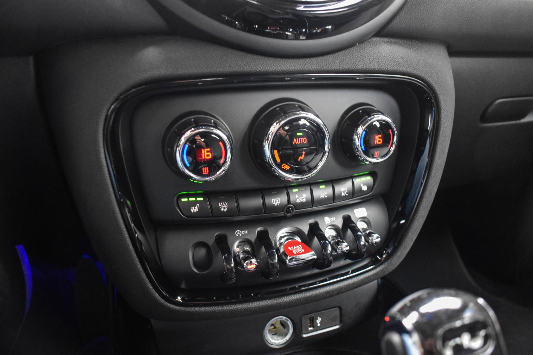 Foto van Mini Clubman Cooper