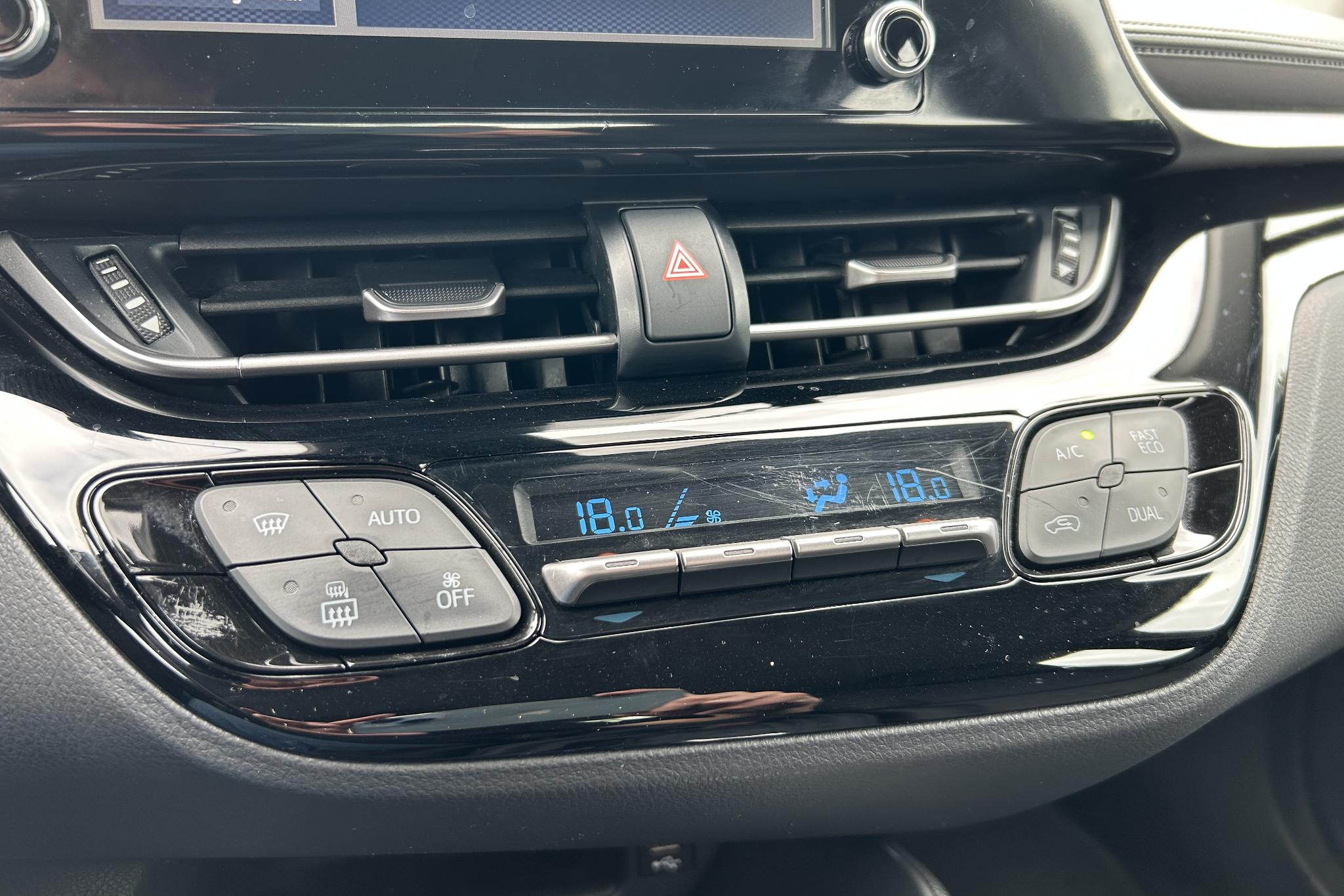 Foto van Toyota Toyota C-hr