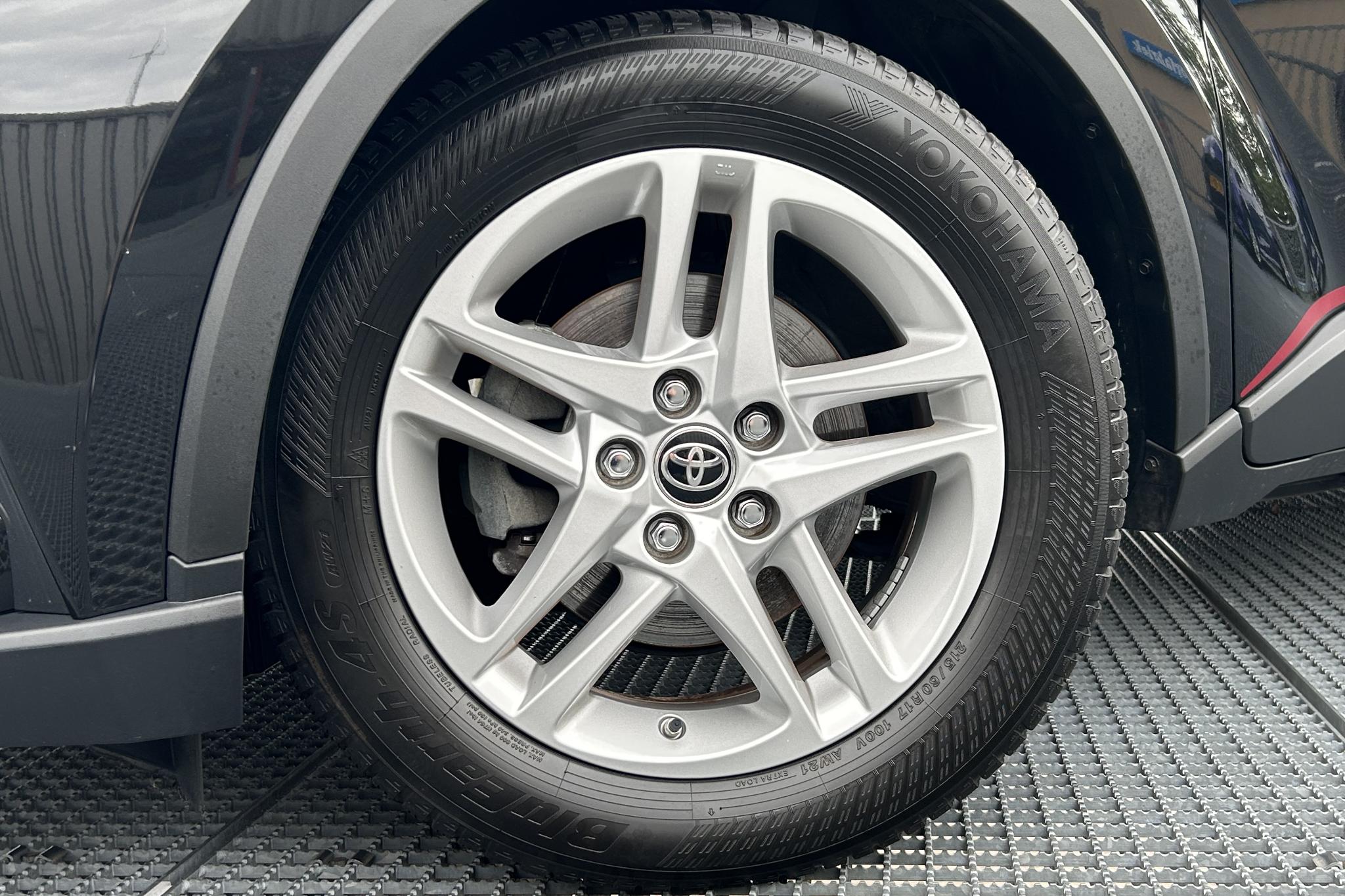 Foto van Toyota Toyota C-hr
