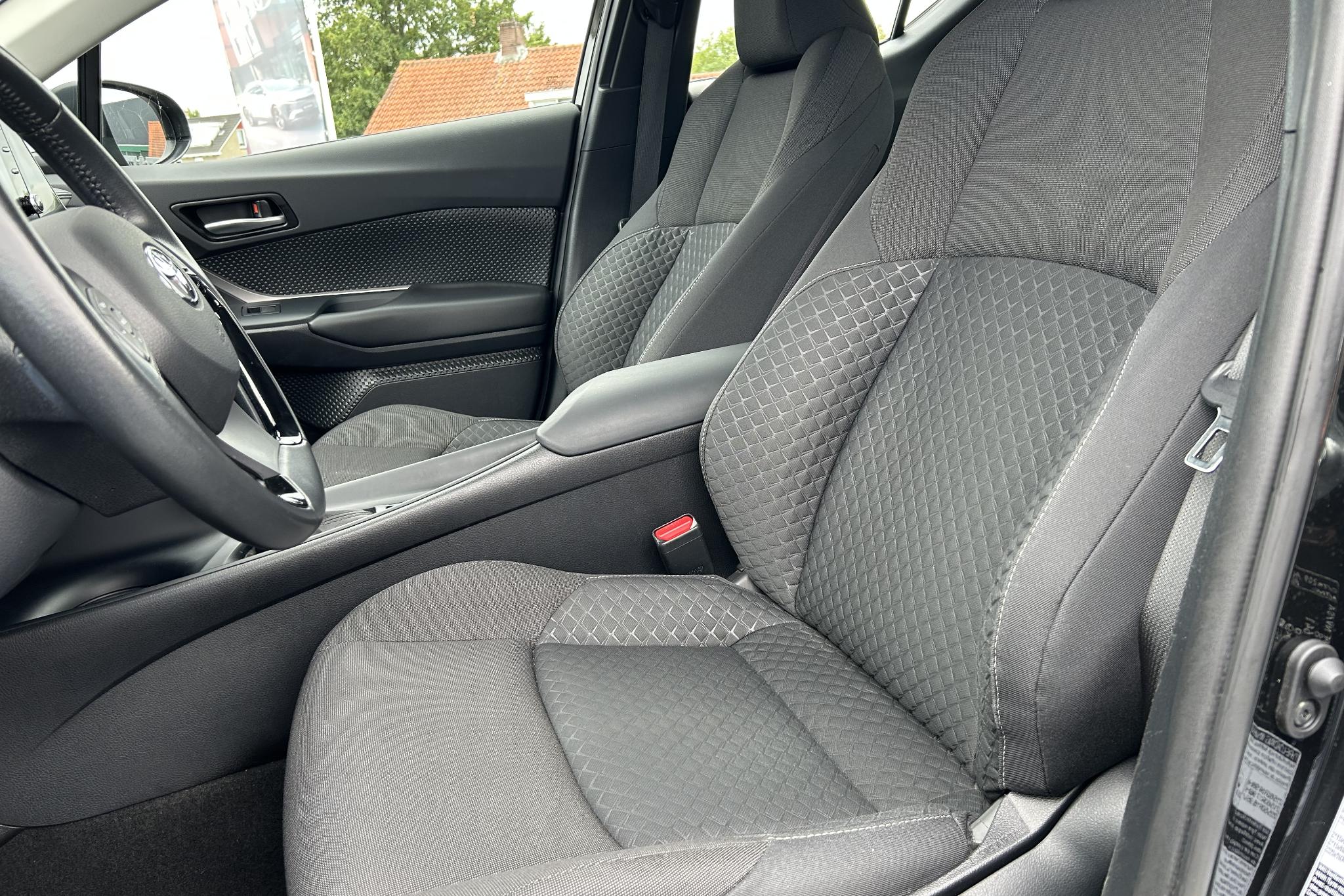 Foto van Toyota Toyota C-hr