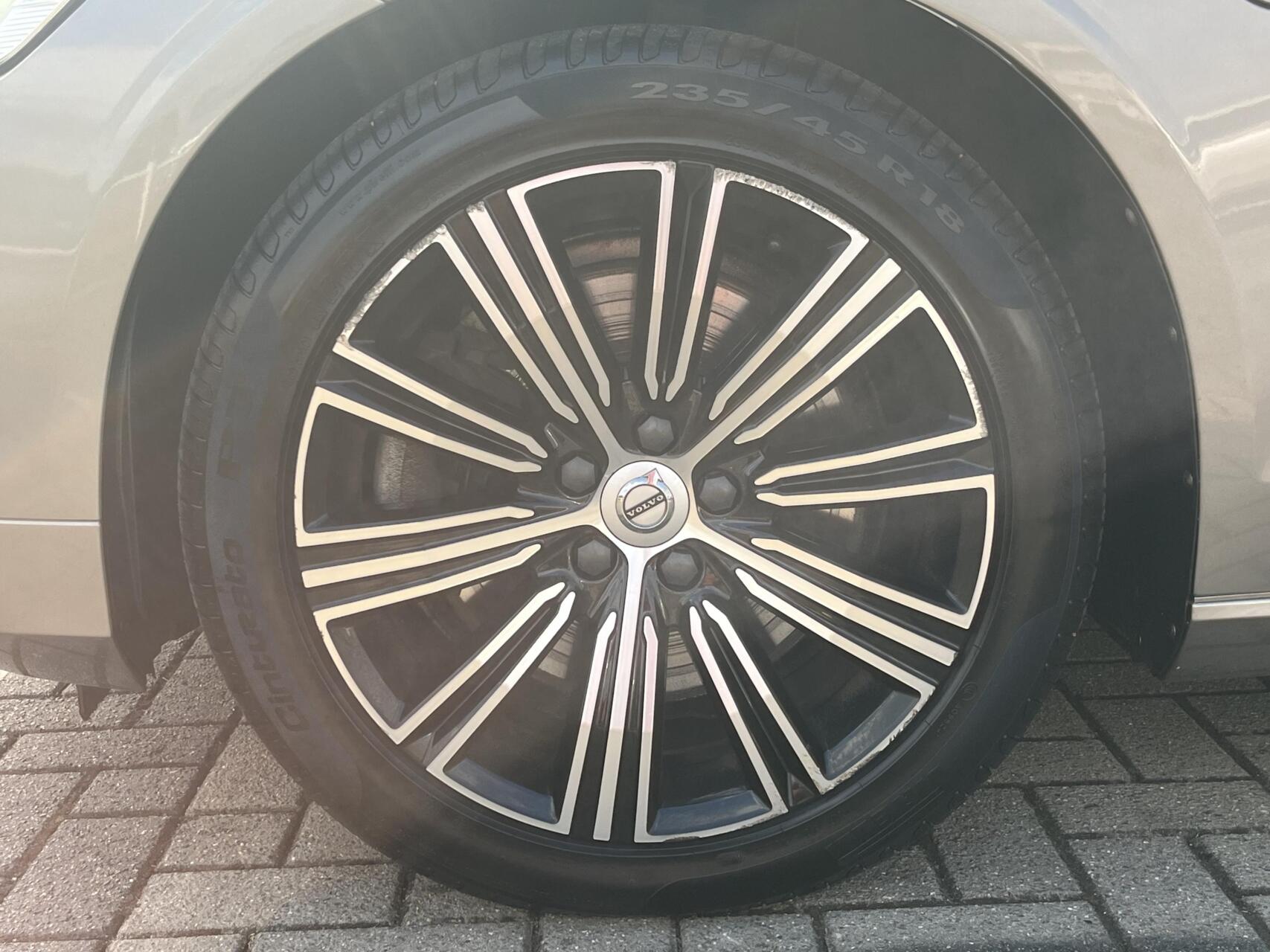 Foto van Volvo V60 T8 Twin Engine
