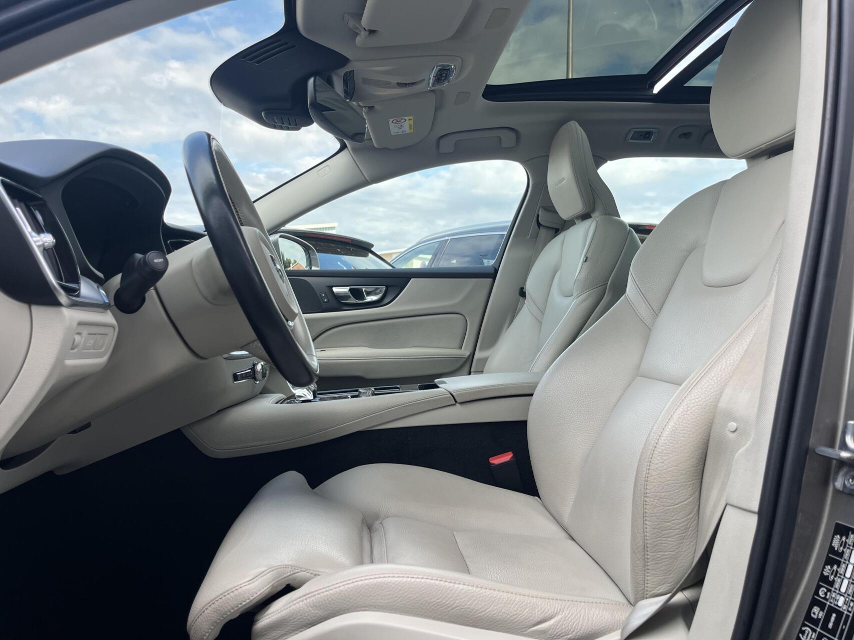 Foto van Volvo V60 T8 Twin Engine
