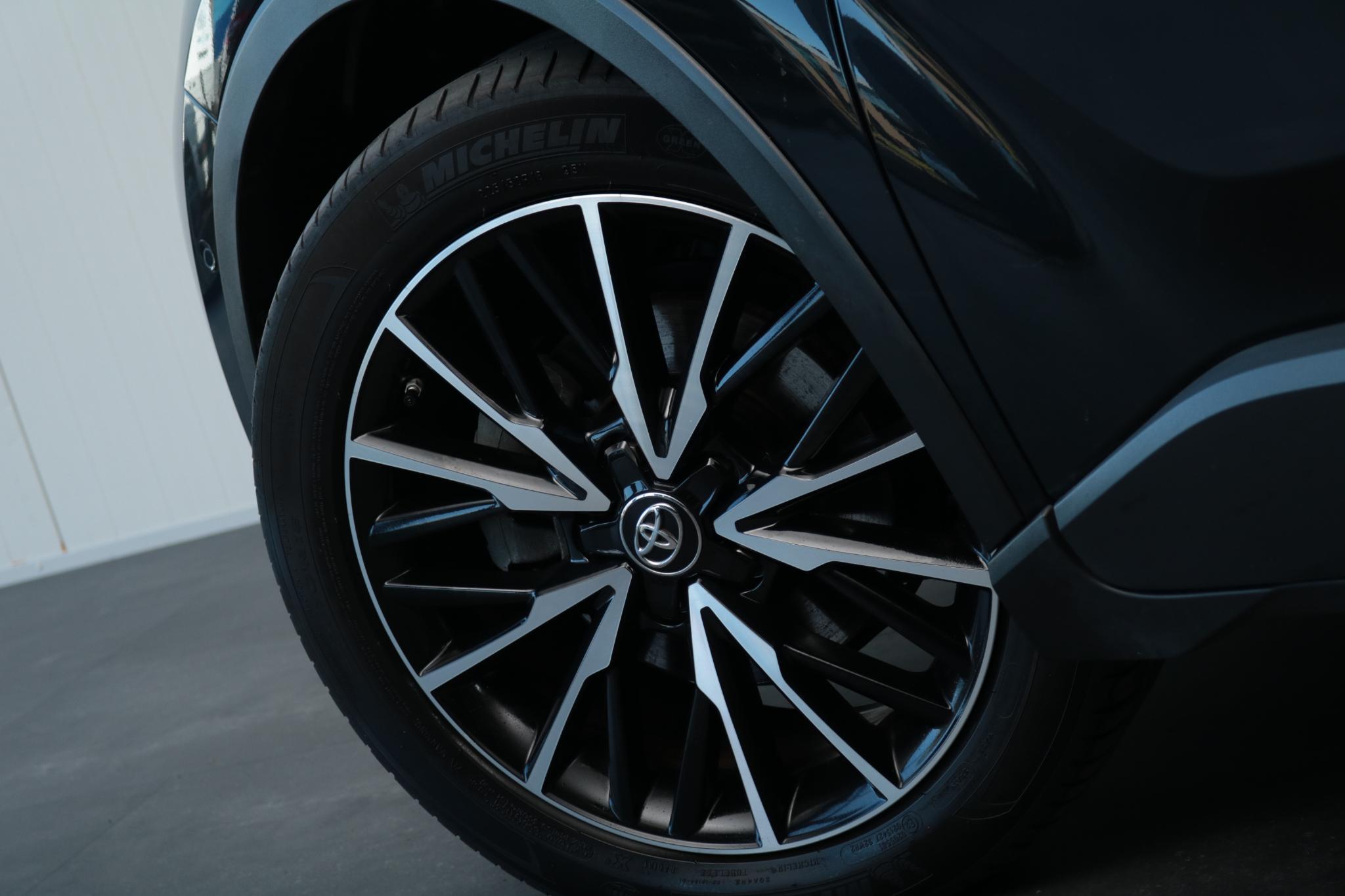 Foto van Toyota Toyota C-hr