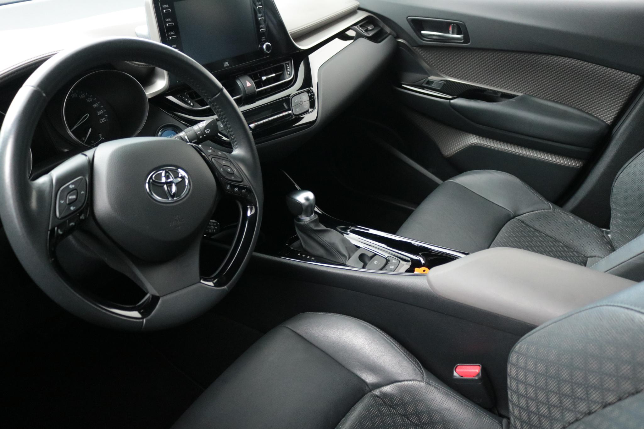 Foto van Toyota Toyota C-hr