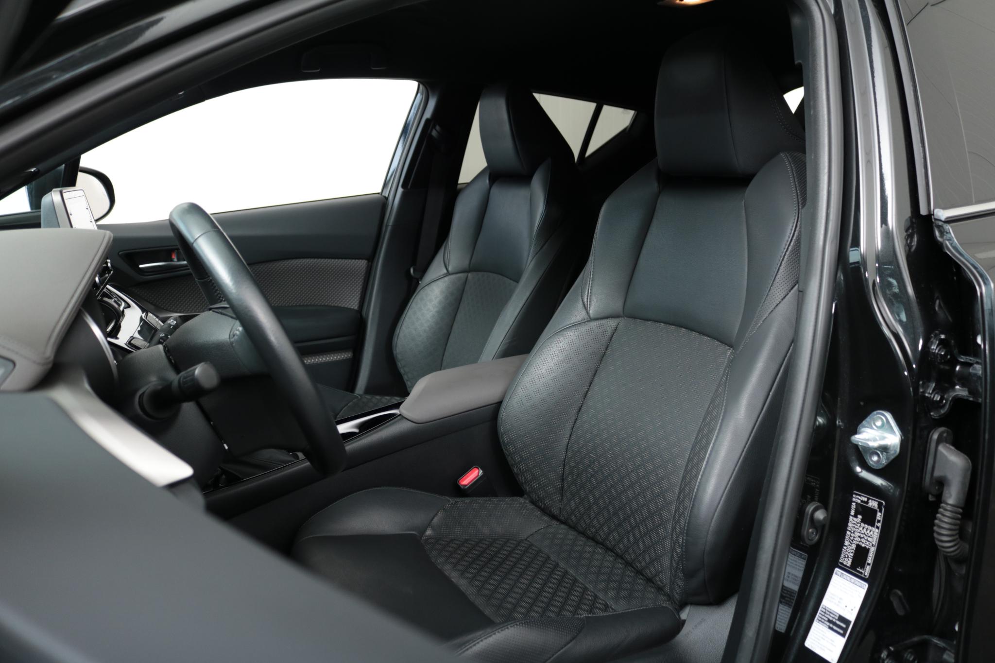Foto van Toyota Toyota C-hr
