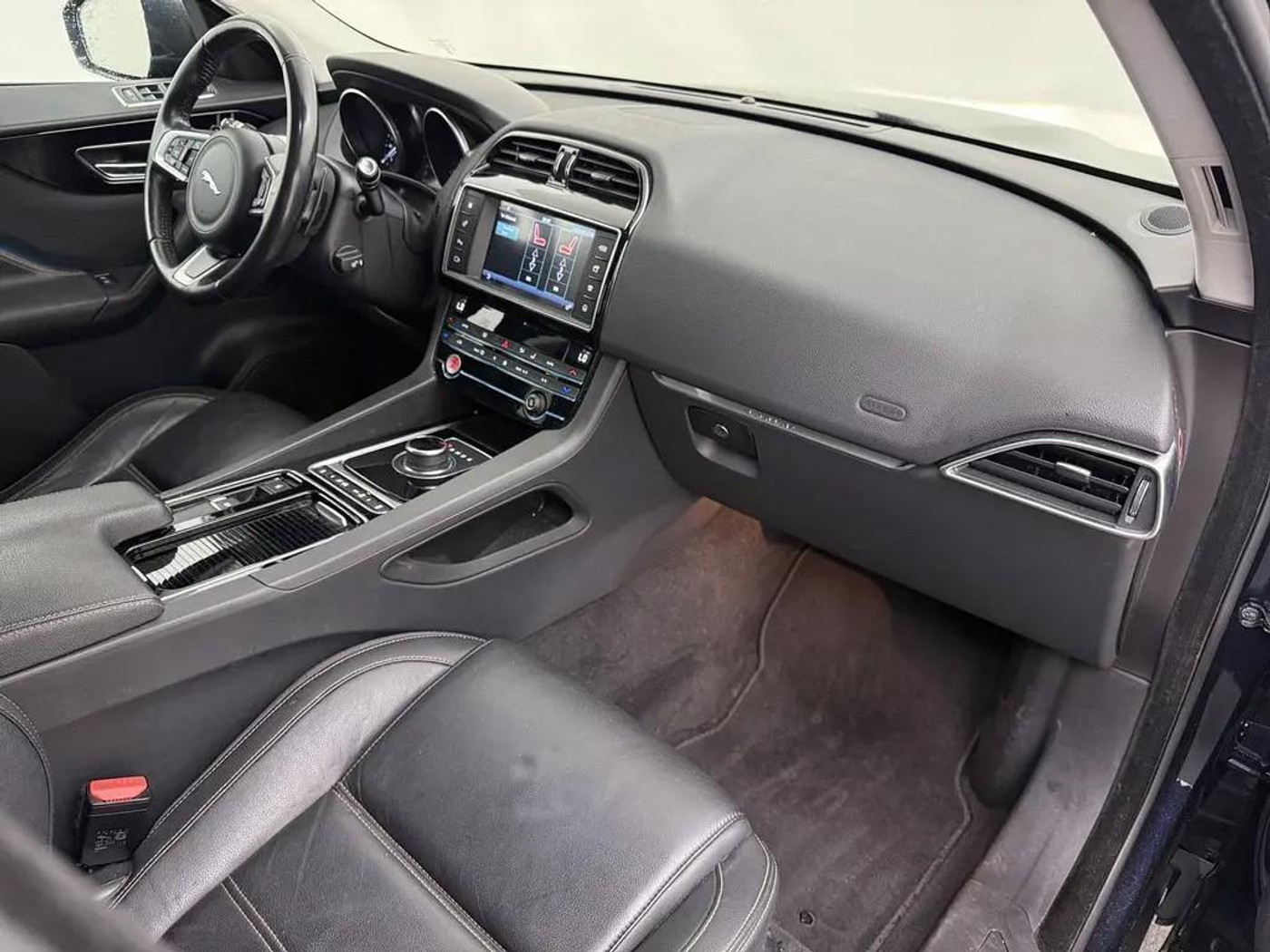 Foto van Jaguar Jaguar F-pace
