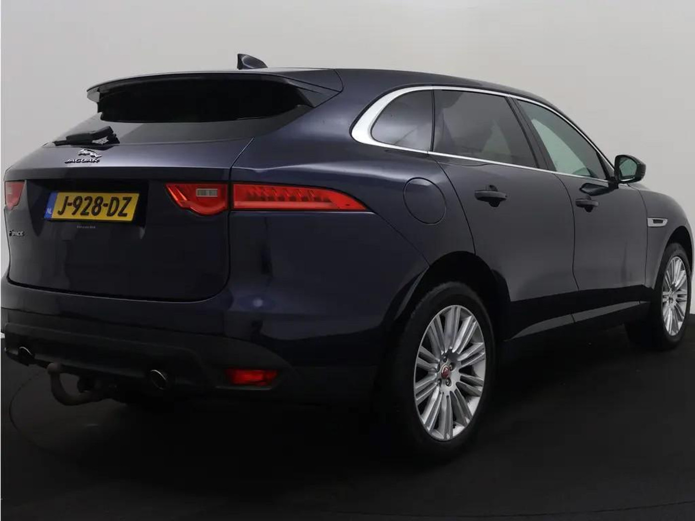Foto van Jaguar Jaguar F-pace