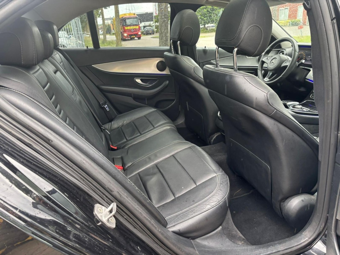 Foto van Mercedes-Benz E 220 D