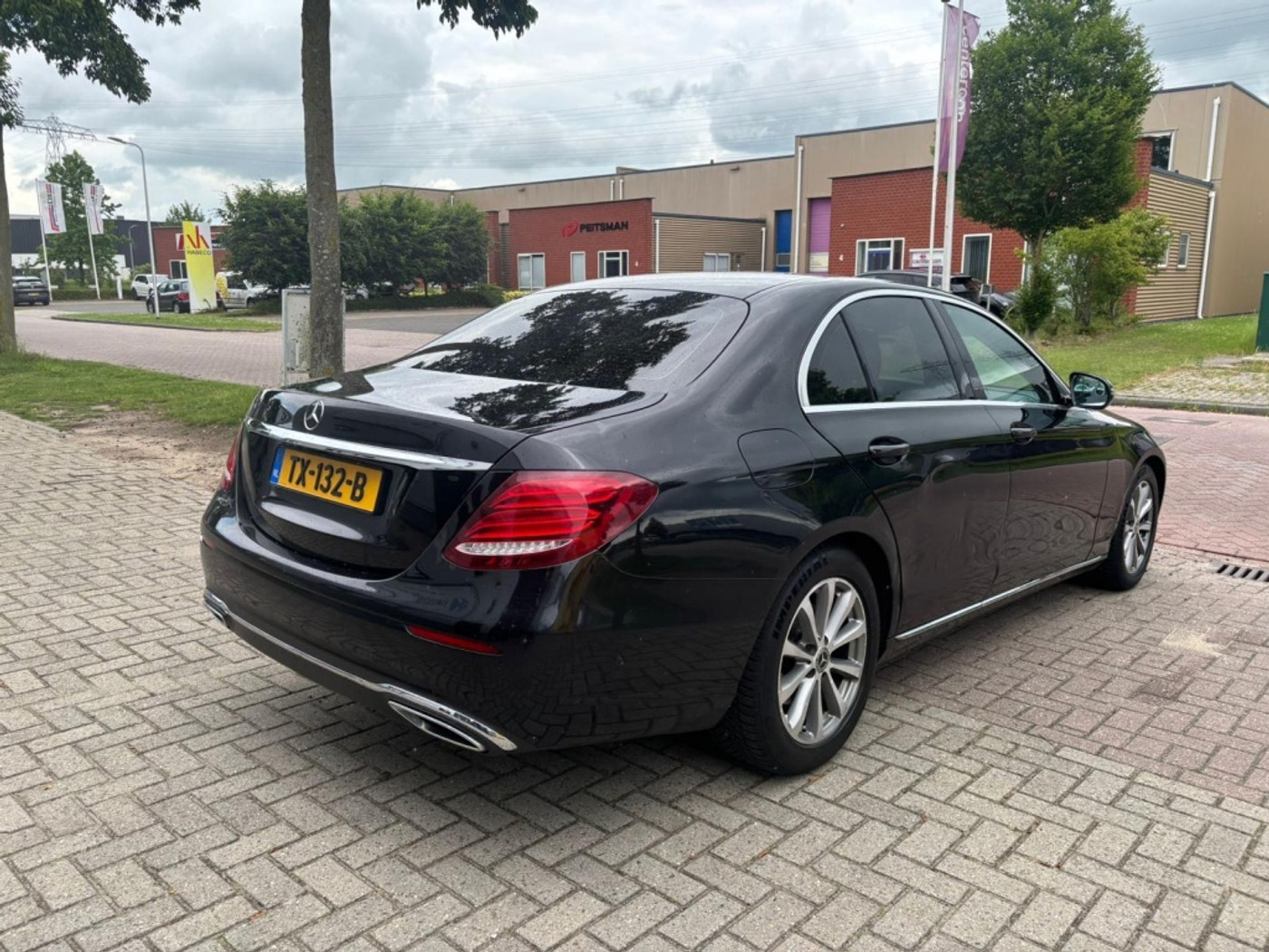 Foto van Mercedes-Benz E 220 D