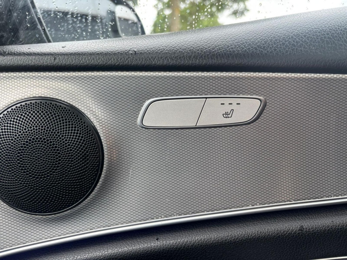 Foto van Mercedes-Benz E 220 D