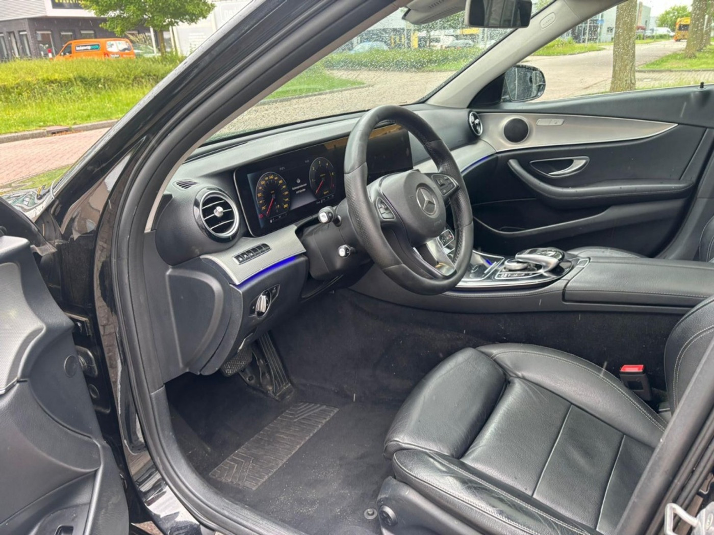 Foto van Mercedes-Benz E 220 D