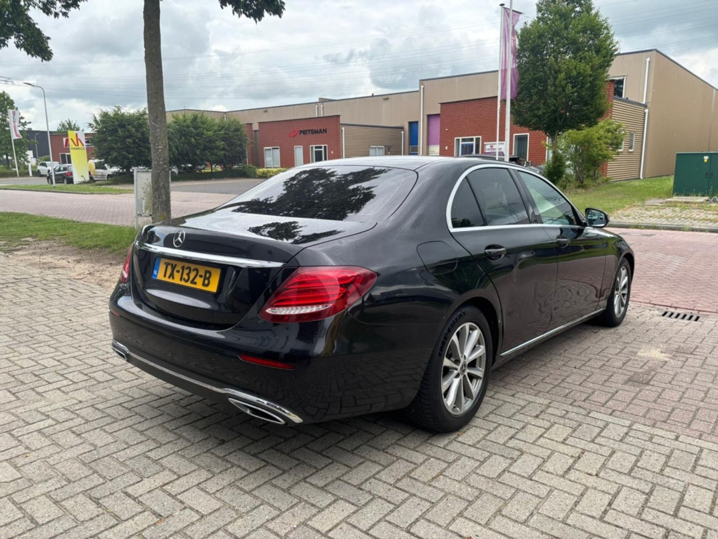 Foto van Mercedes-Benz E 220 D