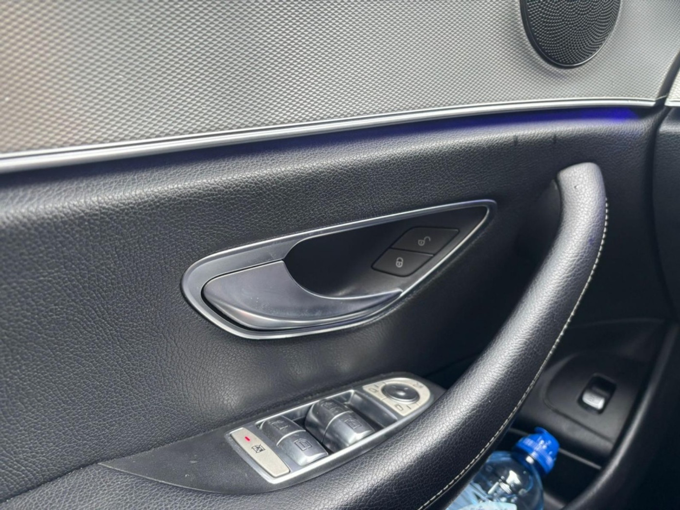 Foto van Mercedes-Benz E 220 D