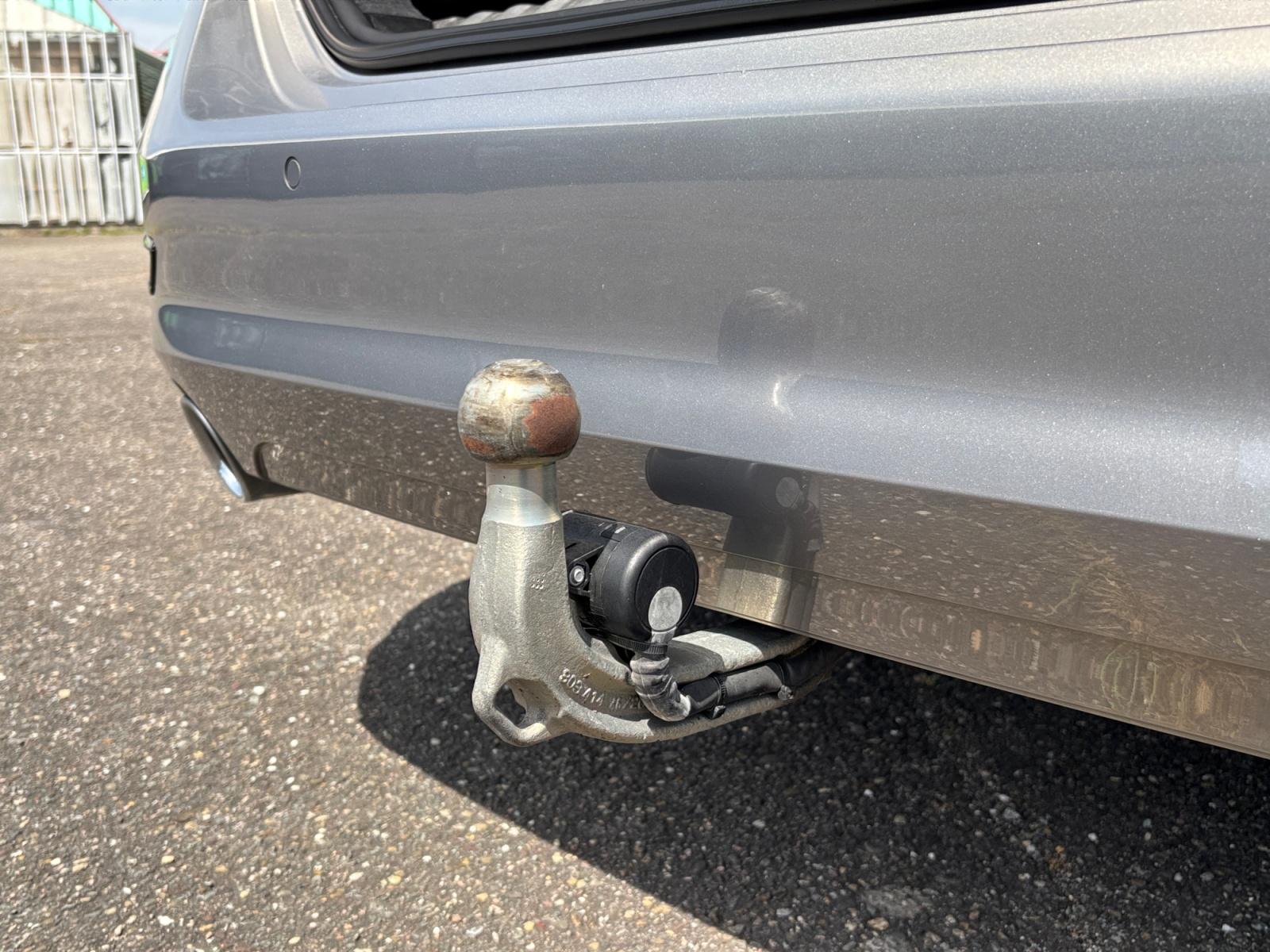 Foto van BMW 330e