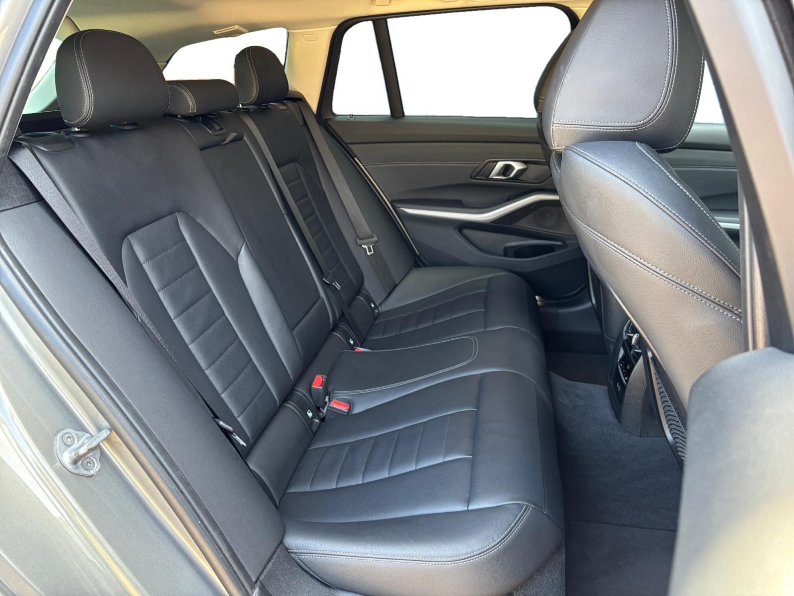 Foto van BMW 330e