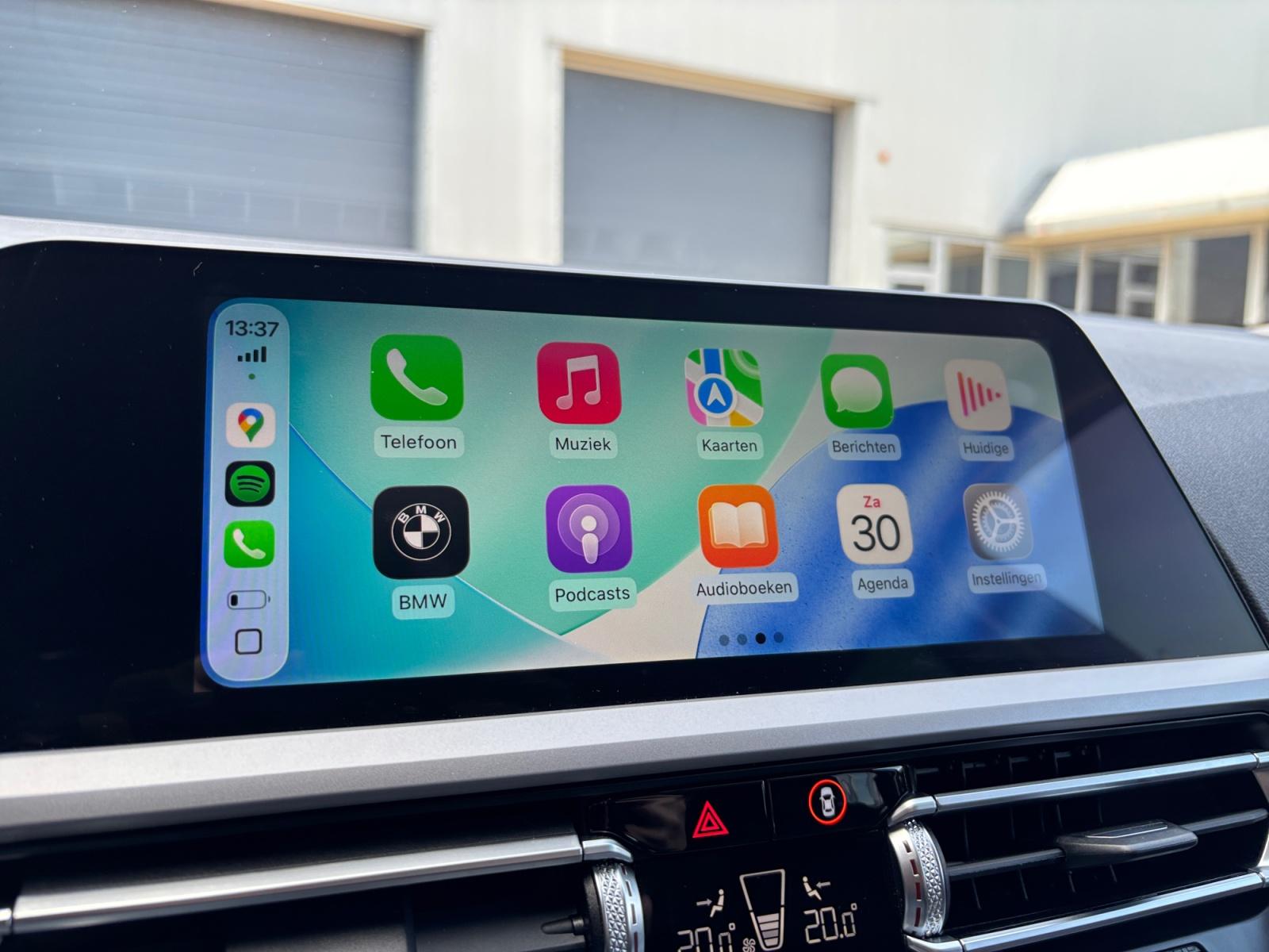 Foto van BMW 330e