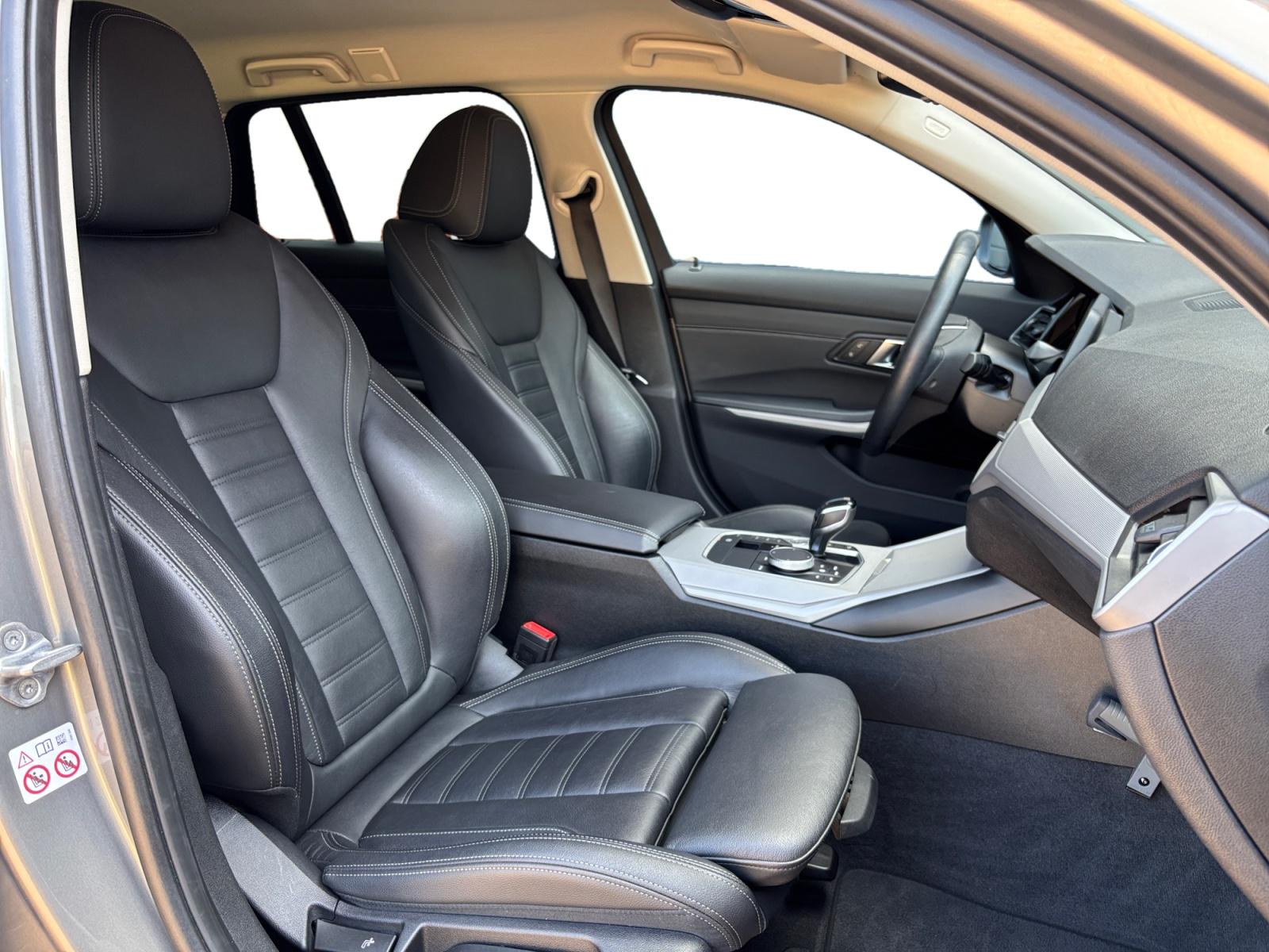 Foto van BMW 330e