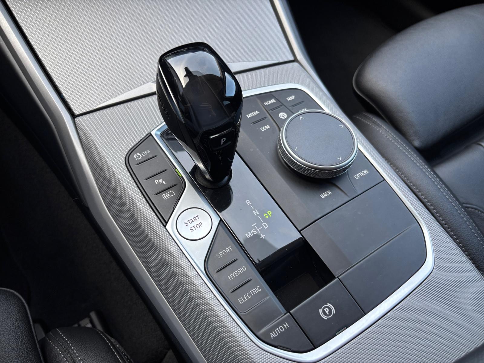 Foto van BMW 330e