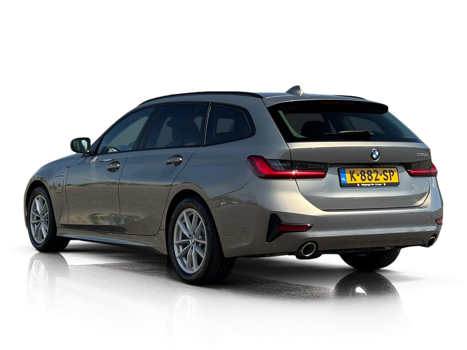 Foto van BMW 330e