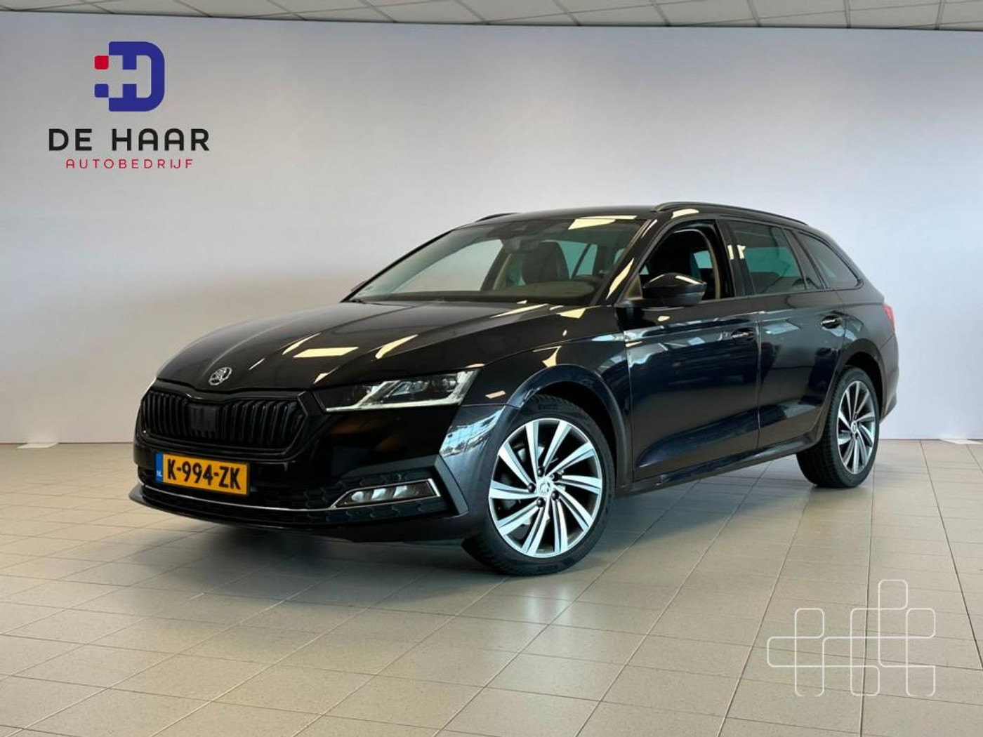 Skoda Octavia 2.0 TDI Style Business - Trekhaak - Keyless - Navigatie 2020 - voorkant
