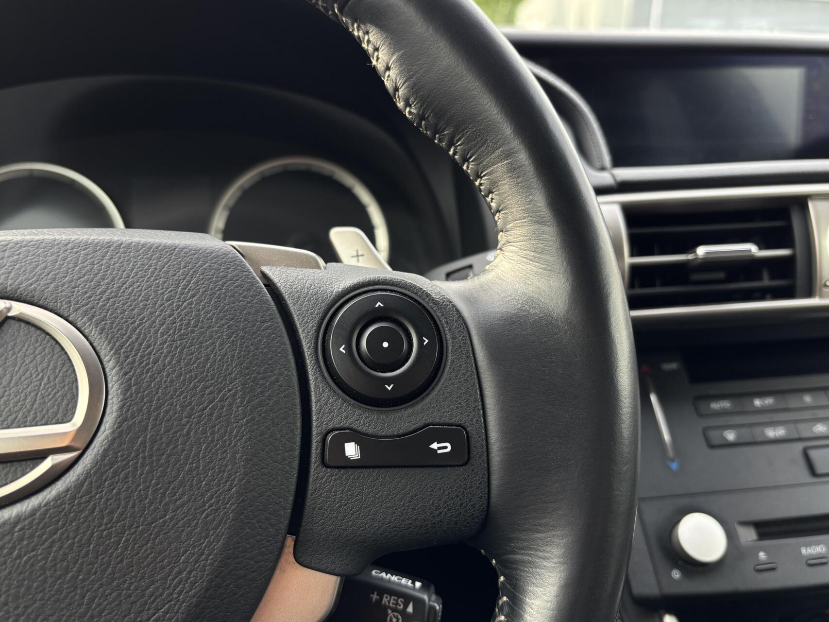 Foto van Lexus Lexus Is300h