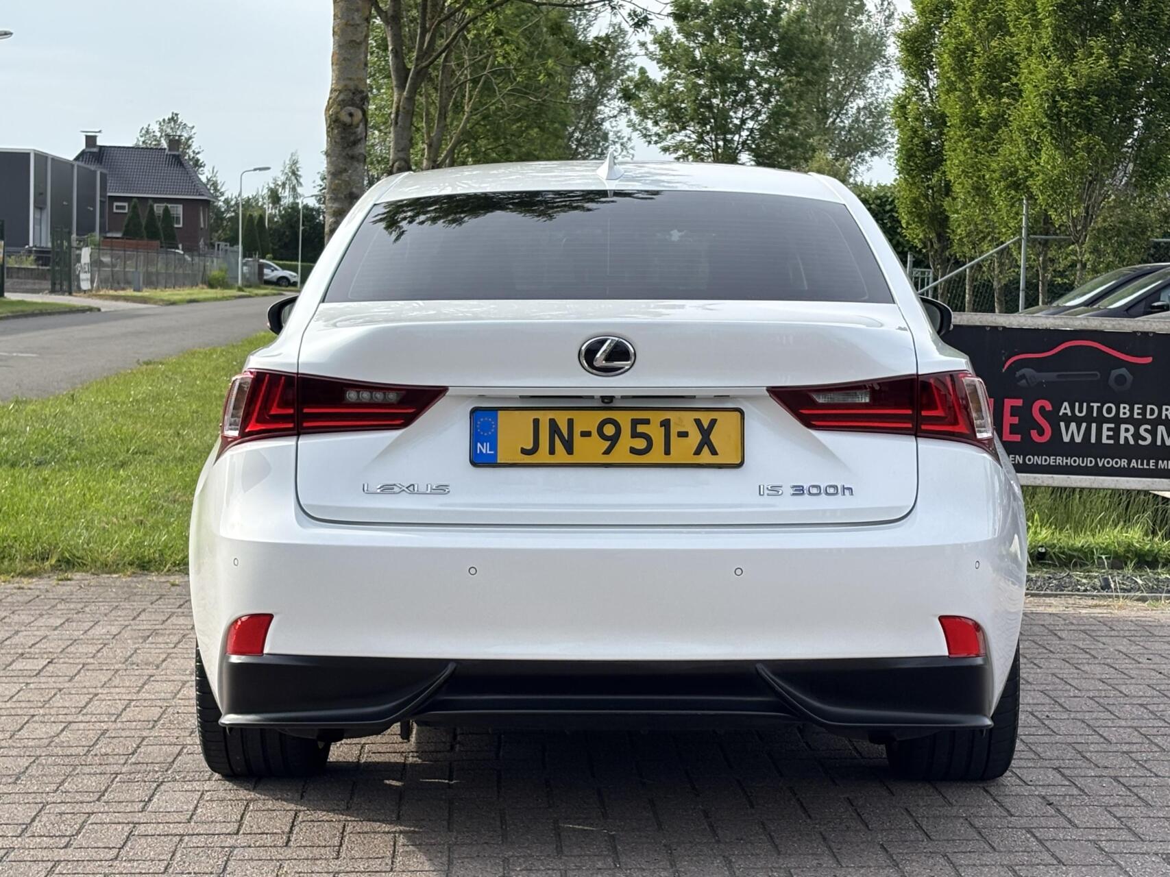 Foto van Lexus Lexus Is300h